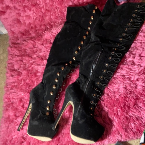 Over the knee boots with front elastic straps - Picture 1 of 6